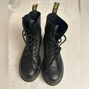 Dr Martens 1460 Pascal Women's Softest Leather Black Boots, Size 7 New no box!